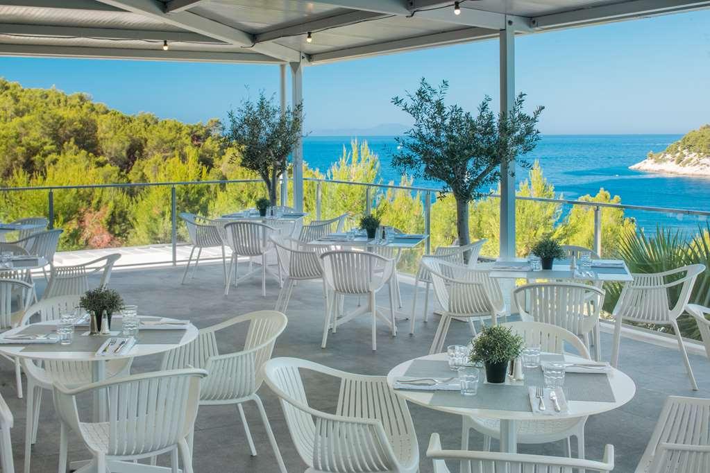 Gava Waterman Milna Resort Restaurang bild